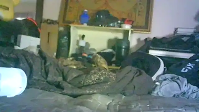 ON3YOULLN3VER_FIR3 webcam