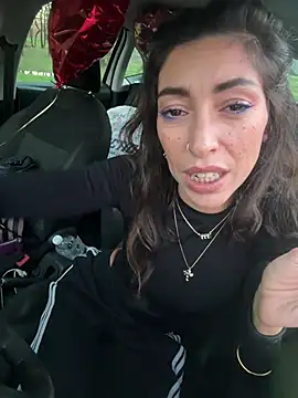 Amani_thewolf webcam