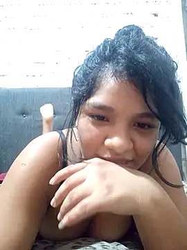 Webcam Model (sivi22)  is live.Free join now!