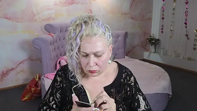 Penelope_Pinky webcam