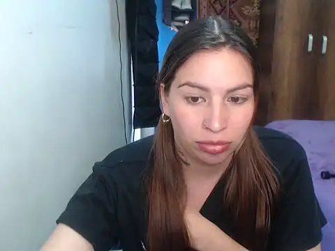 layanafuckass webcam