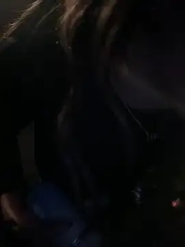 Amani_thewolf webcam