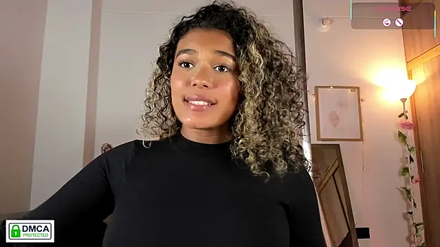 aleja_montiel__ webcam