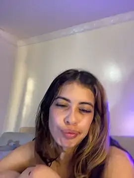 isabella-collins- webcam