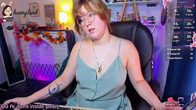 HunnyyLove webcam