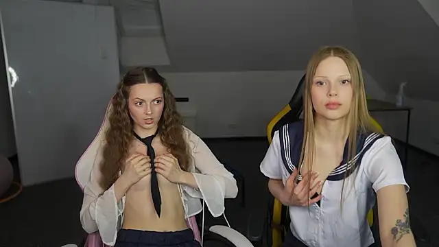 Charlotte_Dreams webcam