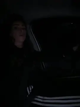 Amani_thewolf webcam