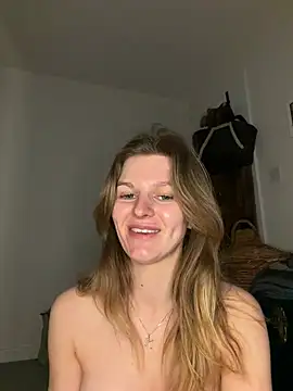 Lilly-Luscious webcam