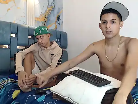GOLD_BOYS webcam