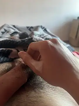 Grossebite2905 webcam