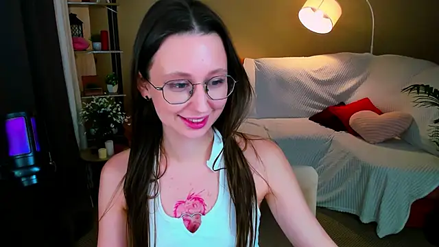 YourLovellyStory webcam