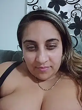 AntoAntonianna webcam