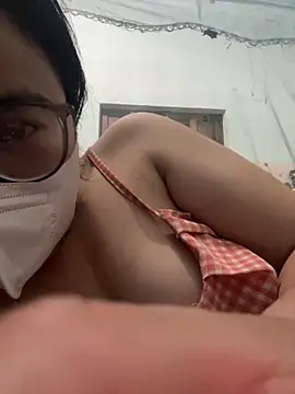 hanaa_aa - HaNaa_aa's free webcam - UK Sex Cams