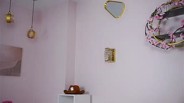 SunnivaCovil from StripChat is Freechat