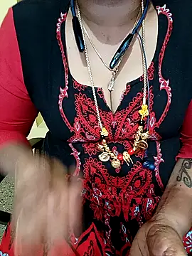 Webcam Model (negatamil)  is live.Free join now!