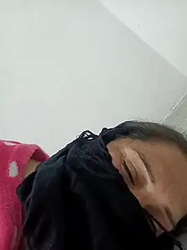 Cute-karisma1234 webcam