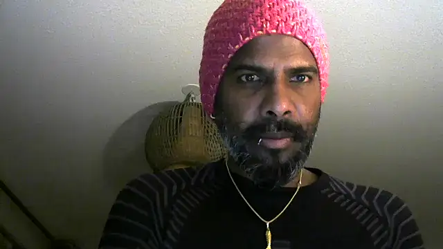 frenchblackc31 webcam