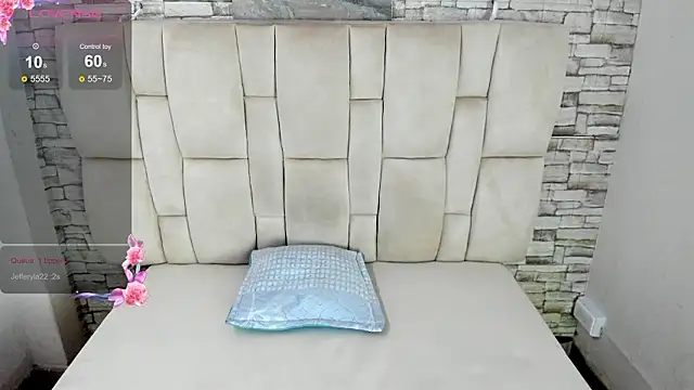 Celesste_doll webcam