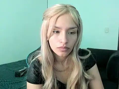 Megan_Blue_ webcam