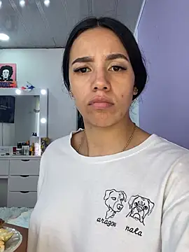 marianahb-e - Marianahb-e's free webcam