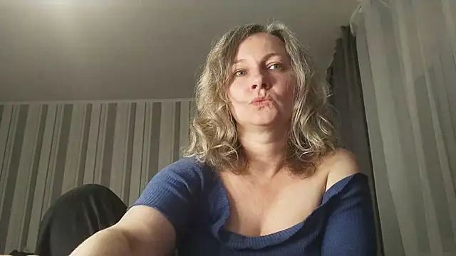 edithmanning - EdithManning's free webcam