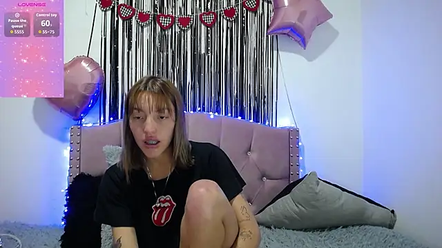 emily_cooper_pym webcam