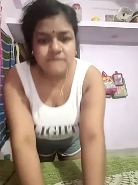 Deborbhavi222 webcam