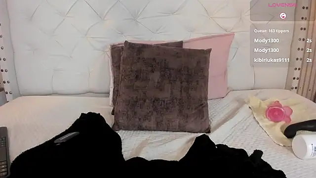 ariana__rosse webcam