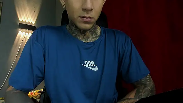 Travistanner_28 webcam