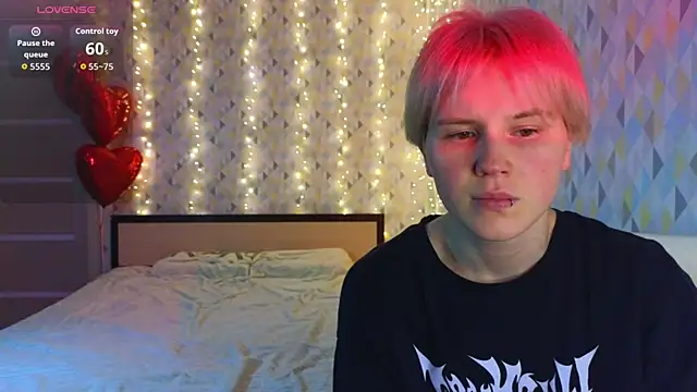 Girls_Fingers webcam