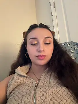 charmingmaddie - CharmingMaddie's free webcam - UK Sex Cams