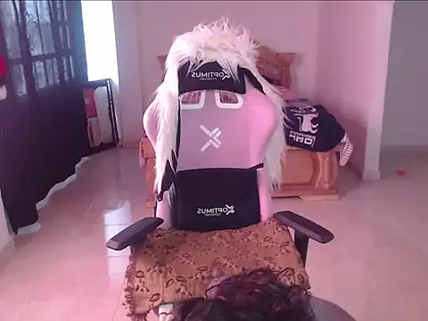 ScarlettShirahoshi webcam