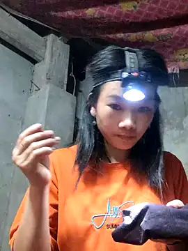 gio-thu - Gio-thu's free webcam - UK Sex Cams