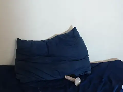 SweetDarkBrownie webcam