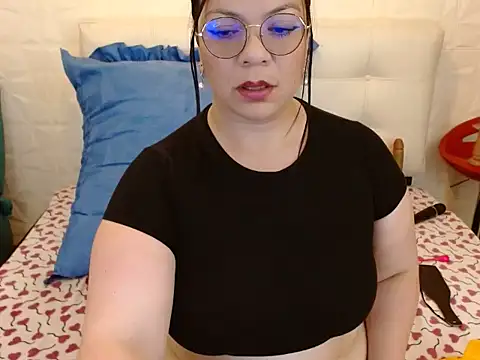 Angiee_BBW webcam
