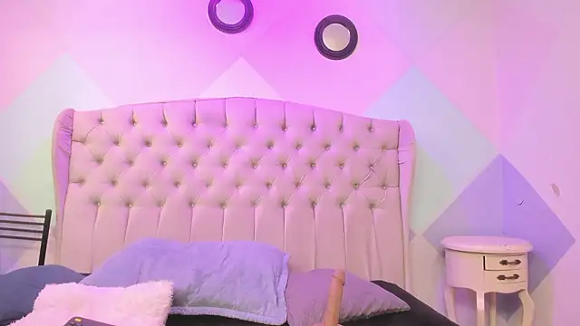 BritneyCollins webcam