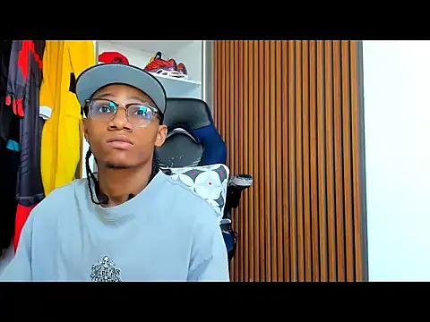 yandi_hot - Yandi_hot's free webcam - UK Sex Cams