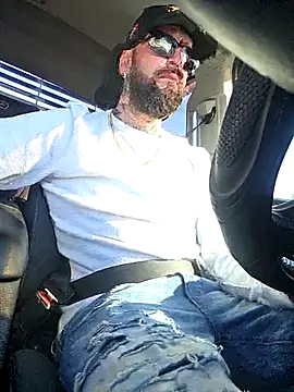 Beardedtattood webcam