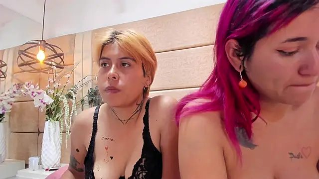 AnnieAndReach webcam