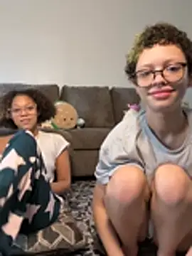 jojosbizarrelyf webcam