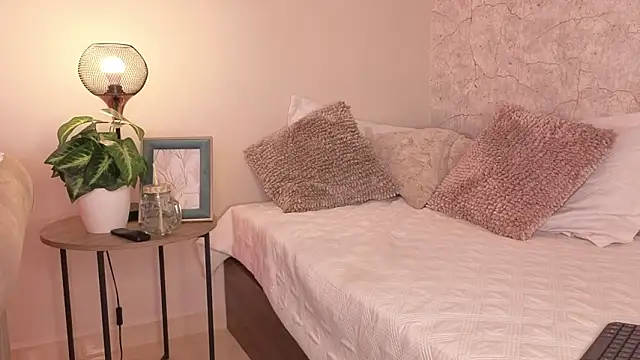 DahianaWalcott webcam