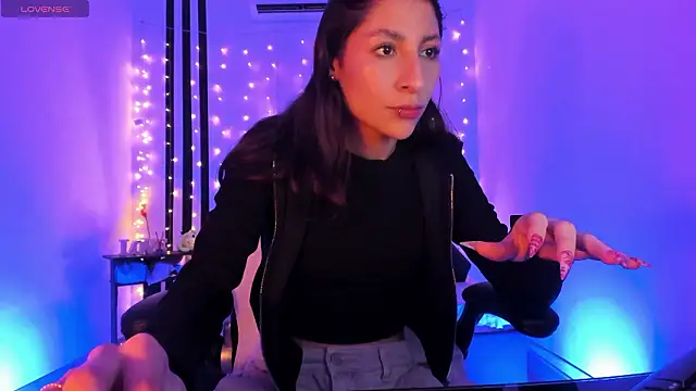 Gorgeous_Team webcam