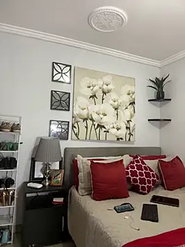 NaughtyKelly28 webcam