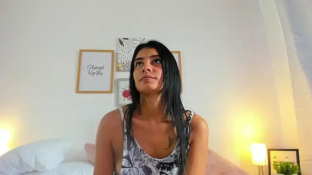 LaurenRodriiguez webcam