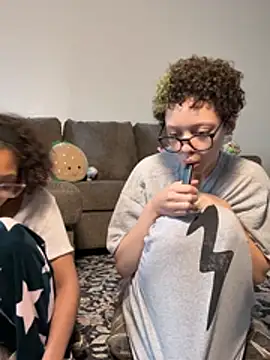 jojosbizarrelyf webcam