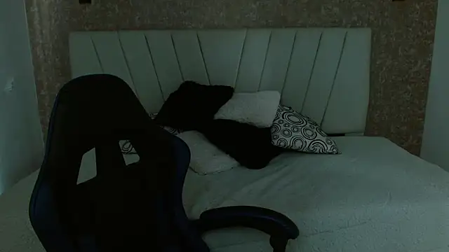 POCAHONTAS--- webcam