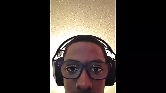 hormoneactivated webcam