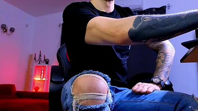 MightyAaron66 webcam