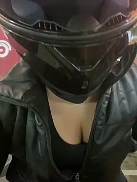 Scarlet_auraa webcam