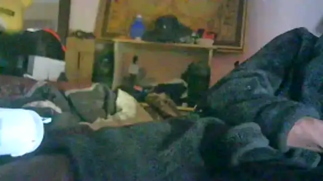 ON3YOULLN3VER_FIR3 webcam